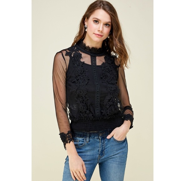 Black 3D Elegant Lace Top - Picture 2 of 8